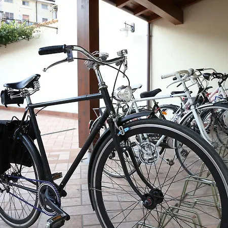 Abbazia Bed & Breakfast, Mantegnahotels 만토바